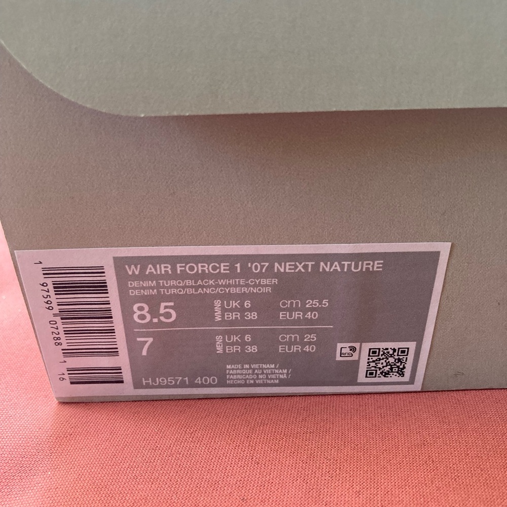 Nike White and Teal Air Force 1 Sneakers with Black Accents - Picture 8 of 8